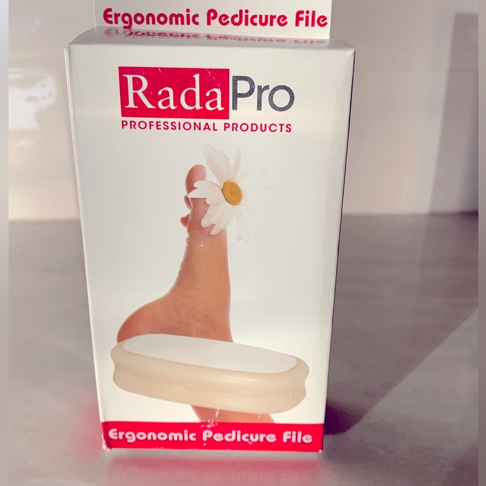 Pedicure file. 6 course, 6 fine abrasive adhesive files for foam.New in box